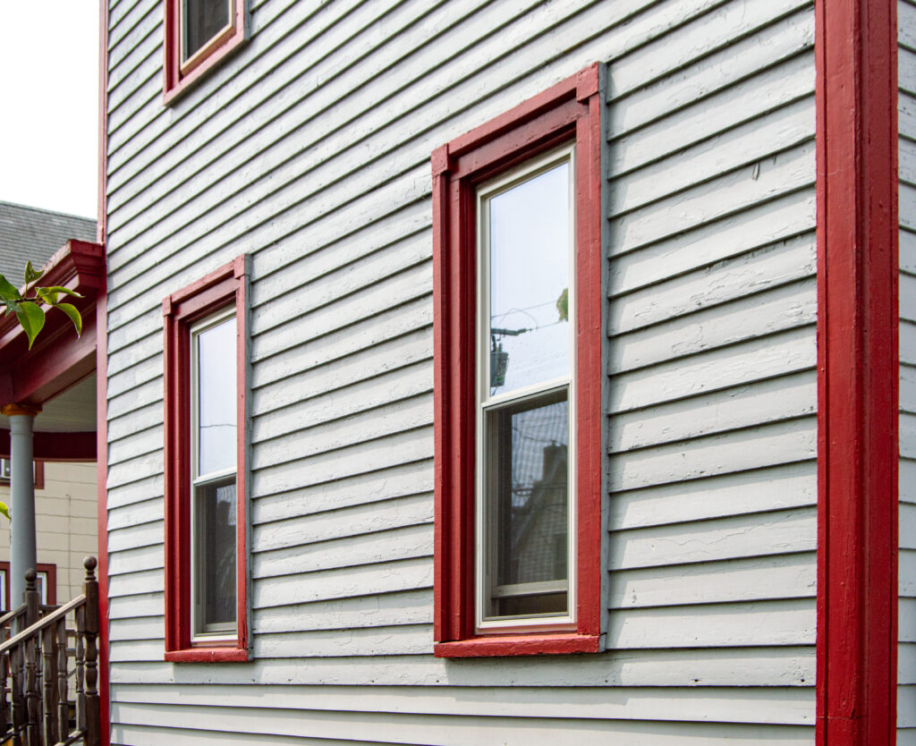 Windows have sashes and double hung windows have 2 sashes, a top and bottom one! 